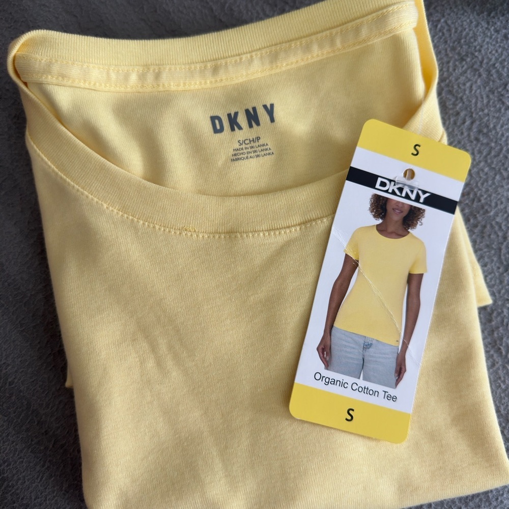 NWT DKNY Organic Cotton Tee Light Yellow Size Small